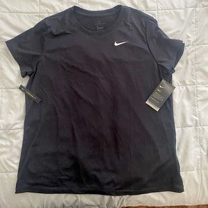 Nike women’s Dri-Fit shirt XL